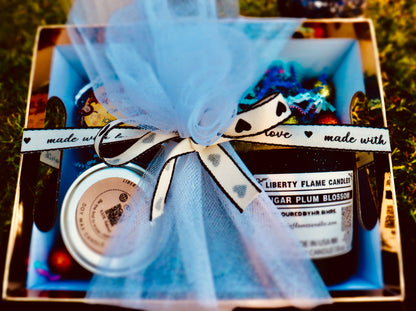 FESTIVE FLAME GIFT BOX