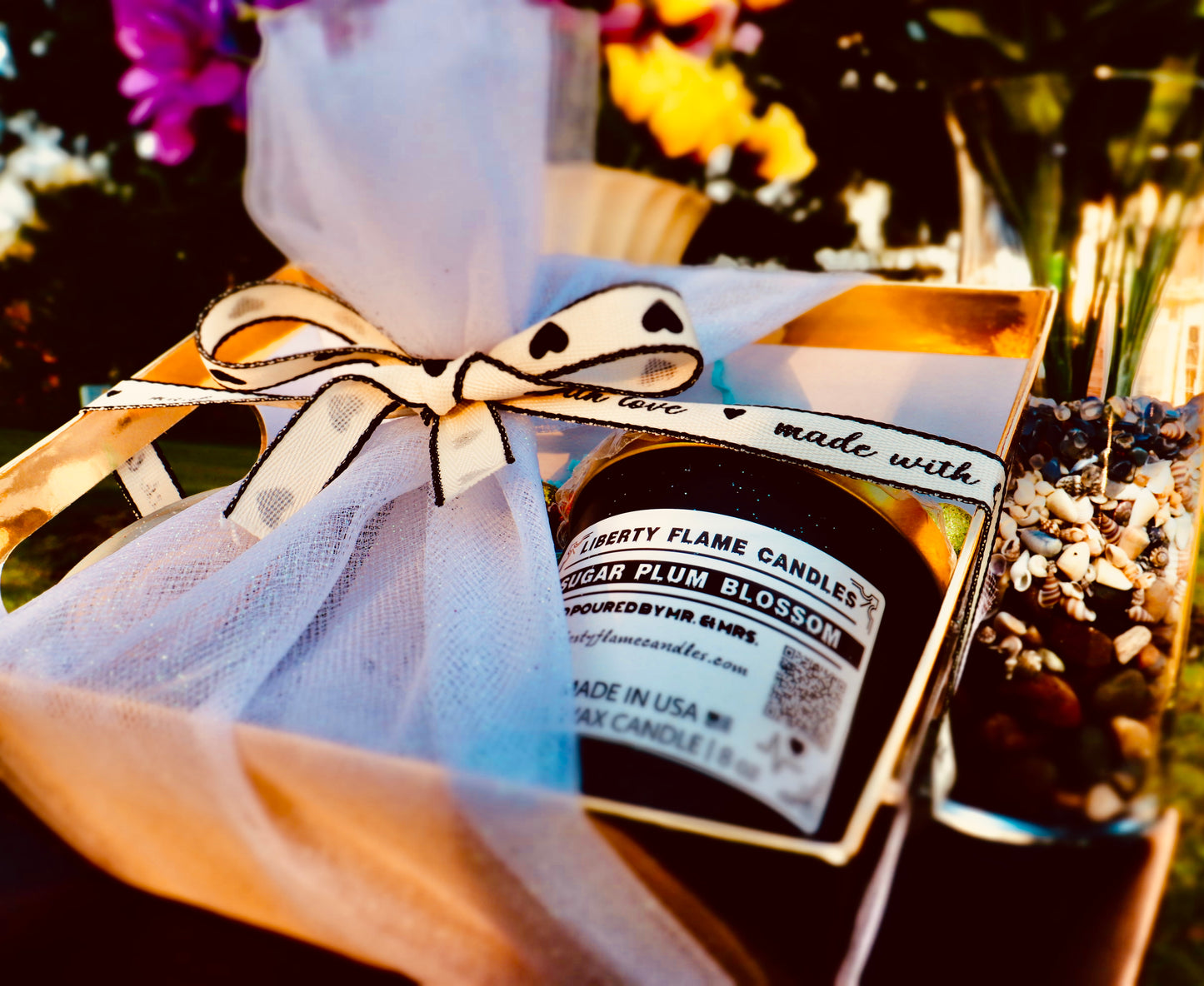 FESTIVE FLAME GIFT BOX