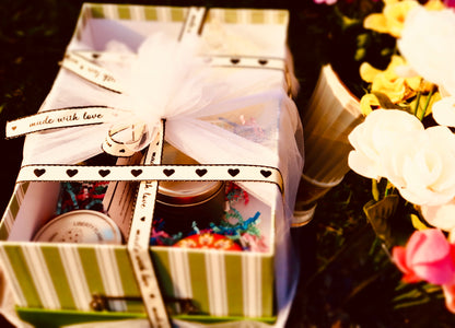 FLAME & FRAGRANCE GIFT BOX