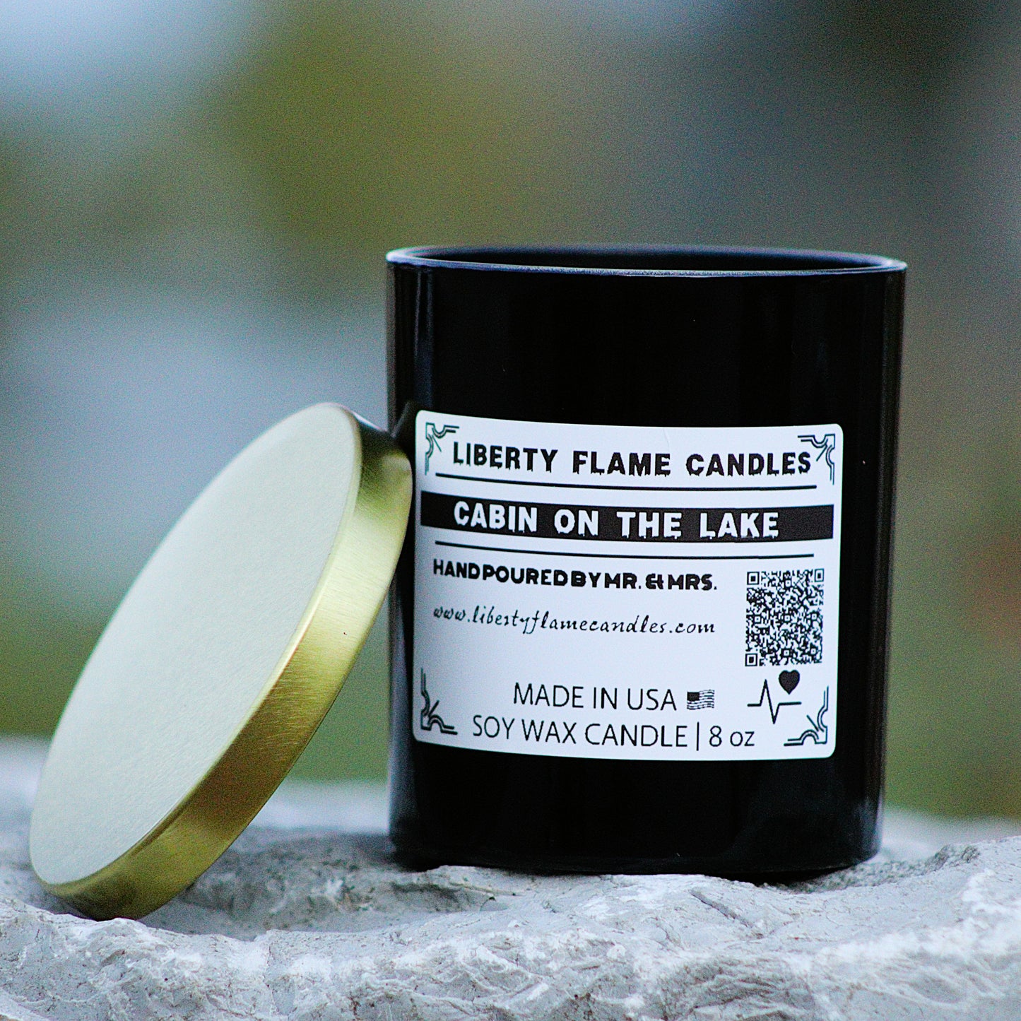 CABIN ON THE LAKE - 10oz GLASS JAR